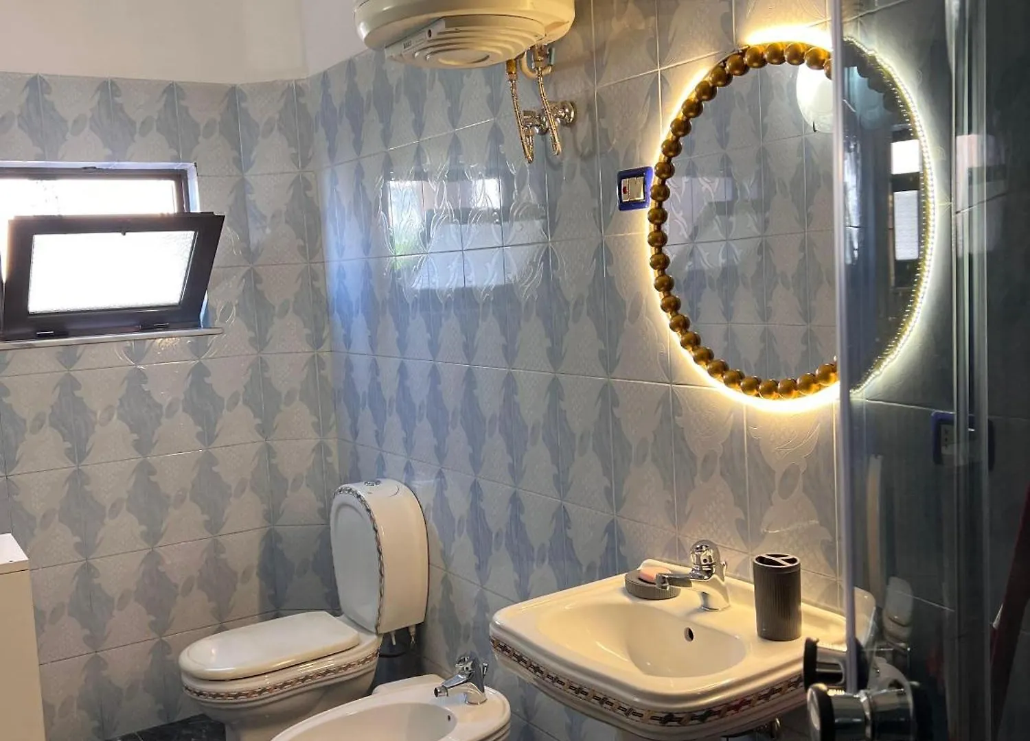 펜션 Best Villa - Center Shkodër